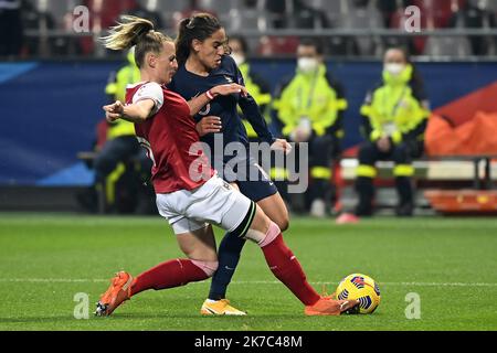 ©PHOTOPQR/OUEST FRANCE/Philippe RENAULT ; Guingamp ; 27/11/2020 ; France - Autriche. Équipe de France Féminine de Football. Match de Qualification championnat d'Europe. Amel MAJRI Foto Philippe RENAULT / Ouest-France UEFA-Fußball-Europameisterschaft der Frauen 2022 der Gruppe G-Qualifikationsspiel zwischen Frankreich und Österreich, im Roudourou-Stadion, in Guingamp, Westfrankreich, am 27. November 2020. Stockfoto