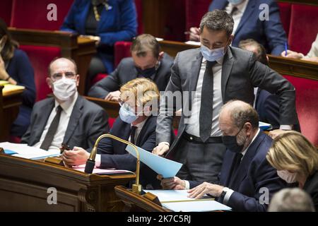 ©Christophe Petit Tesson/MAXPPP - 01/12/2020 ; PARIS ; FRANKREICH - der französische Innenminister Gerald Darmanin nimmt am 01. Dezember 2020 an der wöchentlichen Fragestunde an die Regierung in der Nationalversammlung in Paris, Frankreich, Teil. Stockfoto