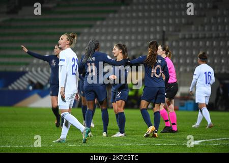 ©PHOTOPQR/LE TELEGRAM/Nicolas Creach ; ; Fußball (56) Stade La Rabine ( Vannes ) LE 01122020 Qualifikation à l’Euro Frankreich / Kasachstan la joie des Françaises Suite au but inscrit par Eve Perisset Frankreich / Kasachstan Qualifikationsspiel für Euro Stockfoto