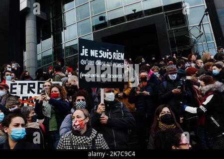 ©Jan Schmidt-Whitley/Le Pictorium/MAXPPP - Jan Schmidt-Whitley/Le Pictorium - 15/12/2020 - Frankreich / Paris / Paris - Face a la prolongation de la fermeture des salles et des lieux culturels decide par le gouvernement, le monde de la culture et du spectacle a prevu de se mobilizer mardi 15 decembre en criant sa colere lors d'une vingtaine de Manifestations a Paris et partout en France. / 15/12/2020 - Frankreich / Paris / Paris - Angesichts der Entscheidung der Regierung, die Schließung von Theatern und Kulturstätten zu verlängern, plant die Welt der Kultur und Unterhaltung am Dienstag, den 15. Dezember, eine Mobilisierung Stockfoto