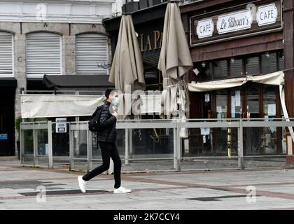 ©PHOTOPQR/VOIX DU Nord/Baziz Chibane ; 05/01/2021 ; LILLE - Le : 05/01/2021 - Les Cafés, les Bars et les Restaurants sont toujours fermes. FOTO : BAZIZ CHIBANE / LA VOIX DU Nord Cafés, Bars und Restaurants sind immer geschlossen Stockfoto