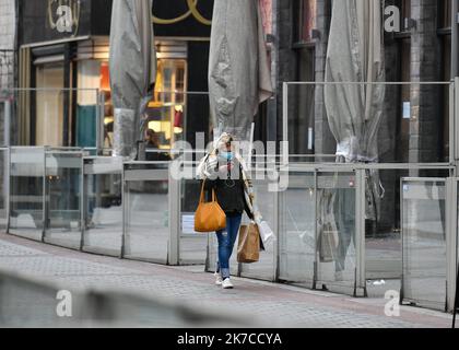 ©PHOTOPQR/VOIX DU Nord/Baziz Chibane ; 05/01/2021 ; LILLE - Le : 05/01/2021 - Les Cafés, les Bars et les Restaurants sont toujours fermes. FOTO : BAZIZ CHIBANE / LA VOIX DU Nord Cafés, Bars und Restaurants sind immer geschlossen Stockfoto