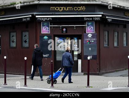 ©PHOTOPQR/VOIX DU Nord/Baziz Chibane ; 05/01/2021 ; LILLE - Le : 05/01/2021 - Les Cafés, les Bars et les Restaurants sont toujours fermes. FOTO : BAZIZ CHIBANE / LA VOIX DU Nord Cafés, Bars und Restaurants sind immer geschlossen Stockfoto