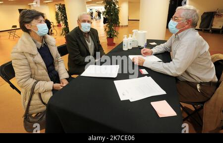 ©PHOTOPQR/NICE MATIN/Patrice Lapoirie ; Cannes ; 13/01/2021 ; Cannes: premières Impfungen des plus de 75 ans au Palais des Festivals erste Impfungen für Menschen über 75 im Palais des Festivals in Cannes am 13. Januar 2021 Stockfoto