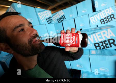 ©PHOTOPQR/NICE MATIN/Philipe Arnassan ; saint raphael ; 12/02/2021 ; la Brasserie raphaeloise Riviera Beer sort son 1er Cola, nommé riviera Cola, il est le seul en PACA a en produire Saint Raphaël , Frankreich , februar 12. 2021 - neue Soda in Südfrankreich : Riviera Cola Stockfoto