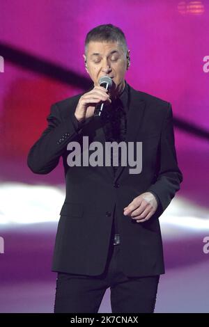 ©FRANCK CASTEL/MAXPPP - 36e Ausgabe des VICTOIRES DE LA MUSIQUE. Pour sa 36eme Edition, la ceremonie des Victoires de la musique se tiendra a la seine Musicale de Boulogne Billancourt, sans public. BOULOGNE BILLANCOURT, FRANKREICH FEBRUAR 12 FEBRUAR 2021. Etienne Daho bei den 36. Victoires de la Musique, die am 12. Februar 2021 in der La seine Musicale in Bolougne Billancourt in frankreich abgehalten wurden Stockfoto