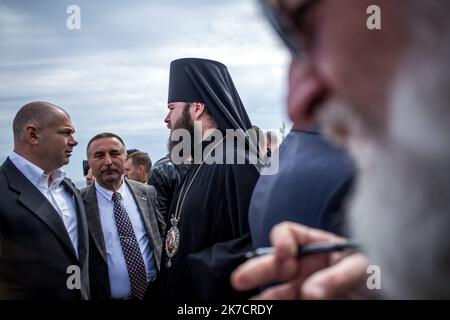 ©Michael Bunel / Le Pictorium/MAXPPP - Michael Bunel / Le Pictorium - 09/05/2014 - Ukraine / Donbass / Odessa - Officiel politique et religieux rassembles pour la memoration du 69eme anniversaire de la victoire de 1945 sur l'Allemagne Nazie. Apres la Revolution de l'Euromaidan a l'hiver 2013 a Kiew, puis l'annexion de la Crimee en Mars par la Russie, c'est au Tour de l'Oblast du Donbass dans l'est de l'Ukraine de sombrer dans un Chaos opposant le nouveau gouvernement de Kiew et les separatistes pro-russes. 9 Mai 2014. Odessa. Ukraine. / 09/05/2014 - Ukraine / Donbass / Odessa - politisch und politisch Stockfoto