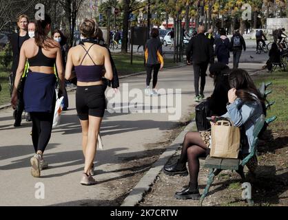 ©PHOTOPQR/LE PARISIEN/Delphine Goldsztejn ; PARIS ; 20/02/2021 ; Beau temps Bois de Vincennes Le 20/02/2021 Foto : Delphine Goldsztejn - feb 20. 2021 schönes Winterwetter in Paris, Frankreich Stockfoto