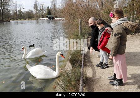 ©PHOTOPQR/LE PARISIEN/Delphine Goldsztejn ; PARIS ; 20/02/2021 ; Beau temps Bois de Vincennes Le 20/02/2021 Foto : Delphine Goldsztejn - feb 20. 2021 schönes Winterwetter in Paris, Frankreich Stockfoto