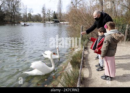 ©PHOTOPQR/LE PARISIEN/Delphine Goldsztejn ; PARIS ; 20/02/2021 ; Beau temps Bois de Vincennes Le 20/02/2021 Foto : Delphine Goldsztejn - feb 20. 2021 schönes Winterwetter in Paris, Frankreich Stockfoto