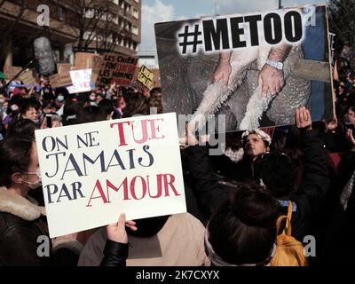 ©DENISE ROSSANO/MAXPPP - plusieurs centaines de femmes ont participé à une Manifestation « internationale et féministe » organisée par différents collectifs et syndicats ce lundi, à 14 heures, à Toulouse à l’occasion de la journée des droits des femmes. Demonstration am Internationalen Frauentag in Toulouse am 8. März 2021. Stockfoto