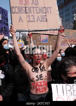 ©DENISE ROSSANO/MAXPPP - plusieurs centaines de femmes ont participé à une Manifestation « internationale et féministe » organisée par différents collectifs et syndicats ce lundi, à 14 heures, à Toulouse à l’occasion de la journée des droits des femmes. Demonstration am Internationalen Frauentag in Toulouse am 8. März 2021. Stockfoto