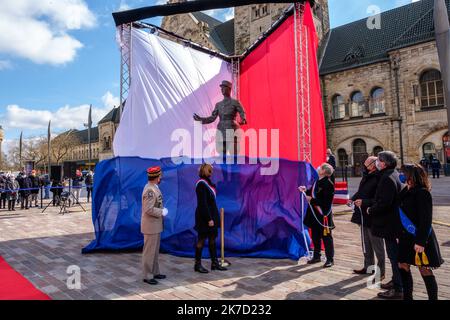 ©Arnaud BEINAT/Maxppp. 20210320, Metz, Moselle, Grand Est, Frankreich. Inauguration de la Statue du général de Gaulle, devant la gare de Metz et sur la Place du meme nom. Stockfoto