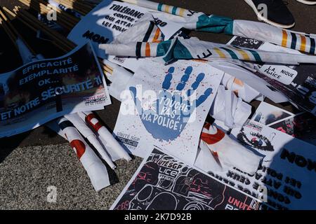 ©Jan Schmidt-Whitley/Le Pictorium/MAXPPP - Jan Schmidt-Whitley/Le Pictorium - 20/4/2021 - Frankreich / Paris / Paris - Pour denoncer le 'laxisme de la Justice', Alliance et d'autres syndicats policiers ont lance un appel a manifester ce mardi a 12h30 devant le Tribunal de Paris Suite au dicent de l'affaire des policiers attaques a Viry Chatillon. / 20/4/2021 - Frankreich / Paris / Paris - um die "Laxheit der Justiz" zu verurteilen, haben Alliance und andere Polizeigewerkschaften am Dienstag um 12:30 Uhr vor dem Pariser Gericht nach dem Urteil über den Fall der Polizisten eine Demonstration gestartet Stockfoto