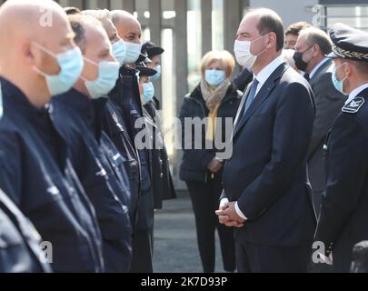 ©PHOTOPQR/L'ALSACE/Darek SZUSTER ; Lutterbach ; 20/04/2021 ; Le Premier ministre Jean Castex et le ministre de la Justice Éric Dupond - Moretti en visite à la pentnis de Lutterbach, qui devrait ouvrir à l'automne, ce mardi 20 avril Lutterbach, Frankreich, april 20. 2021 Frankreich müssen mehr Gefängnisse bauen : 15 000 Plätze werden von dem französischen Premierminister JeanCastex und Justizminister EricDupontMoretti eingerichtet Stockfoto