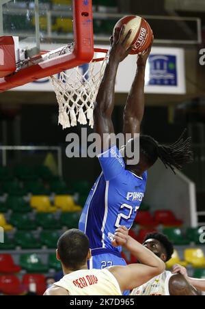 Thierry Larret/Maxppp. Basket Pro B: JA Vichy Clermont Metropole vs Sharks Antibes. Le 20 avril 2021, Palais des Sports Pierre Coulon, Vichy (03). Stockfoto