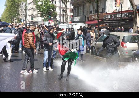 ©PHOTOPQR/LE PARISIEN/Olivier Arandel ; Paris ; 15/05/2021 ; Paris, Boulevard de Barbes Manifestation interdite pour la Palestine - Paris Organisatoren von pro-Palästina Demo Gelübde, trotz Ban fahren Mai 15 2021 Stockfoto