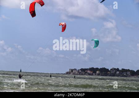 ©PHOTOPQR/PRESSE OCEAN/ROMAIN BOULANGER ; ; ; LA BAULE LE DIMANCHE 23 MAI 2021, AMBIANCE SUR LA PLAGE DE LA BAULE - 2021/05/24. Allgemeiner Blick auf den Strand, nördlich von Frankreich Stockfoto