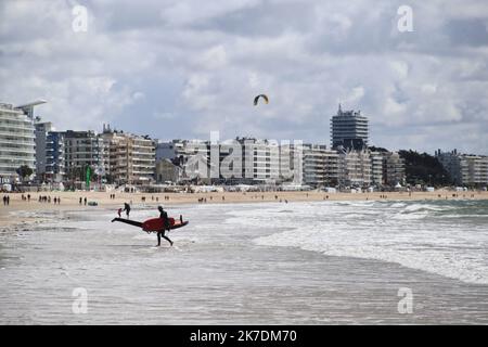 ©PHOTOPQR/PRESSE OCEAN/ROMAIN BOULANGER ; ; ; LA BAULE LE DIMANCHE 23 MAI 2021, AMBIANCE SUR LA PLAGE DE LA BAULE - 2021/05/24. Allgemeiner Blick auf den Strand, nördlich von Frankreich Stockfoto