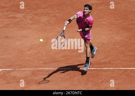 ©PHOTOPQR/LE PARISIEN/Olivier CORSAN ; Paris ; 30/05/2021 ; TENNIS ROLAND GARROS F. FOGNINI die 2021 Französisch Open bei Roland Garros auf Mai 30 , 2021 in Paris , Frankreich Stockfoto