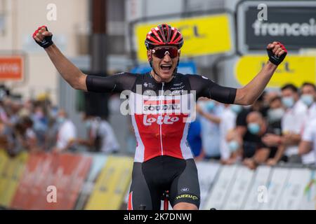 ©PHOTOPQR/LA MONTAGNE/Thierry LINDAUER ; ; 30/05/2021 ; cyclisme criterium du dauphine, VAN MOER BRENT, issoire du 30 Mai 2021, Foto thierry Lindauer der erste Schritt der 73. Ausgabe des Criterium du Dauphine Radrennen , 182km zwischen Issoire und Issoire am Mai 30 , 2021 . Stockfoto