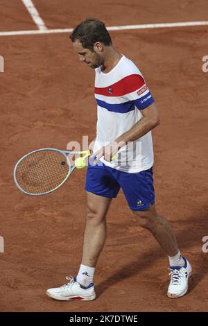 ©Sebastien Muylaert/MAXPPP - der Franzose Richard Gasquet reagiert während seines zweiten Mannschaftsspiele gegen den Spanier Rafael Nadal am fünften Tag der French Open 2021 bei Roland Garros in Paris. 03.06.2021 Stockfoto