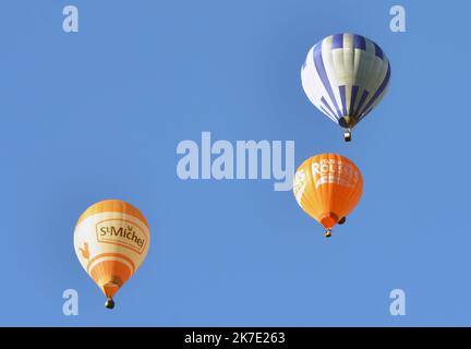 ©ALLILI MOURAD/MAXPPP - Saint Hilaire du Touvet Isere le 23/09/2018 : Le celebre evenement sportif eyrien de l'Isere a Saint Hilaire du Touvet - Luftballons. Stockfoto