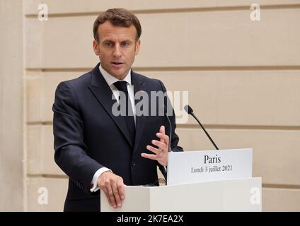 ©PHOTOPQR/LE PARISIEN/Delphine Goldsztejn ; Paris ; 05/07/2021 ; Visite d'état de Sergio Mattarella, président de la République italienne Le président de République française Emmanuel Macron et le président de la République italienne Sergio Mattarella Le 05/07/2021 Foto : Delphine Goldsztejn - Paris, Frankreich, juli 5. 2021 der italienische Präsident SergioMattarella trifft den französischen Präsidenten EmmanuelMacron Stockfoto