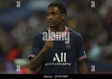 ©Sebastien Muylaert/MAXPPP - Abdou Diallo von PSG reagiert während des Ligue 1-Spiels zwischen Paris Saint-Germain und RC Strasbourg im Parc des Princes in Paris, Frankreich. 14.08.2021 Stockfoto