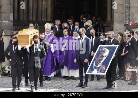 ©PHOTOPQR/LE PARISIEN/olivier corsan ; Paris ; 10/09/2021 ; Paris, Frankreich, le 10 septembre 2021. Obsèques de l'acteur Jean-Paul Belmondo à l'église de Saint-Germain des Près. Trauerfeier für den verstorbenen französischen Schauspieler Jean Paul Belmondo in der Kirche Saint Germain des Pres im September 10, 2021 Stockfoto