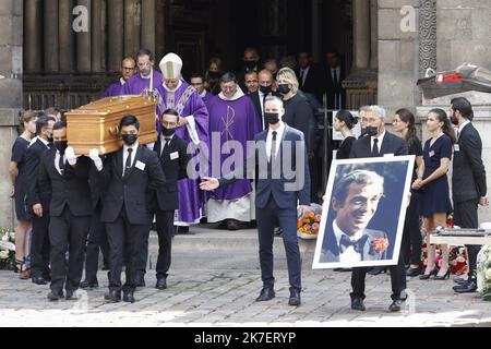 ©PHOTOPQR/LE PARISIEN/olivier corsan ; Paris ; 10/09/2021 ; Paris, Frankreich, le 10 septembre 2021. Obsèques de l'acteur Jean-Paul Belmondo à l'église de Saint-Germain des Près. Trauerfeier für den verstorbenen französischen Schauspieler Jean Paul Belmondo in der Kirche Saint Germain des Pres im September 10, 2021 Stockfoto