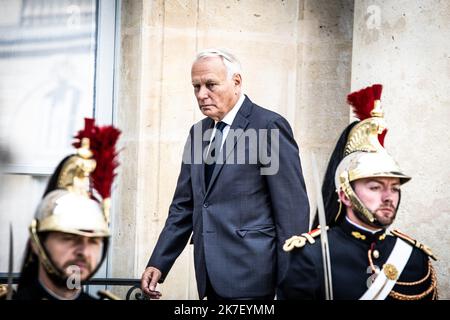 ©Sadak Souici / Le Pictorium/MAXPPP - Sadak Souici / Le Pictorium - 24/09/2021 - Frankreich / Ile-de-France / Paris - L'ex Premier Ministre Jean-Marc Ayrault. Des membres du parti socialiste ont ete recu ce jour par Emmanuel Macron. / 24/09/2021 - Frankreich / Ile-de-France (Region) / Paris - ehemaliger Premierminister Jean-Marc Ayrault. Mitglieder der sozialistischen Partei wurden heute von Emmanuel Macron empfangen. Stockfoto