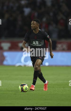 ©Sebastien Muylaert/MAXPPP - Abdou Diallo von PSG läuft mit dem Ball während des Ligue 1-Spiels zwischen Paris Saint-Germain und Montpellier HSC im Parc des Princes in Paris, Frankreich. 25.09.2021 Stockfoto