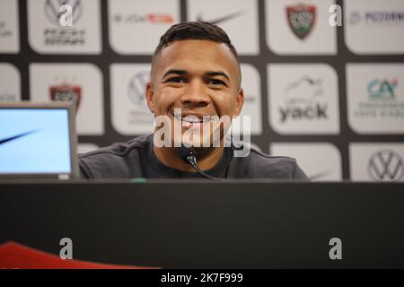 ©PHOTOPQR/NICE MATIN/Luc Boutria ; ; 15/10/2021 ; TOULON RUGBY RCT Conference et presentation du joueur CHESLIN COLBE - RUGBY RCT Conference and presentation of Player Cheslin Colbe. Stockfoto