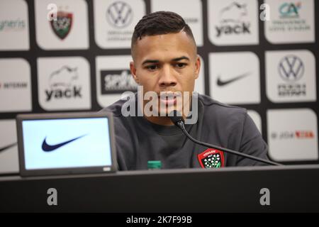 ©PHOTOPQR/NICE MATIN/Luc Boutria ; ; 15/10/2021 ; TOULON RUGBY RCT Conference et presentation du joueur CHESLIN COLBE - RUGBY RCT Conference and presentation of Player Cheslin Colbe. Stockfoto