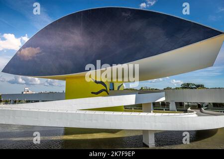 Museum Oscar Niemeyer in Curitiba, der Hauptstadt des Bundesstaates Parana, Brasilien Stockfoto