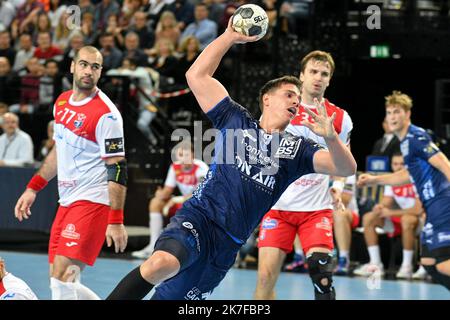 ©PHOTOPQR/LE MIDI LIBRE/JEAN MICHEL MART ; MONTPELLIER ; 20/10/2021 ; ARENA / HANDBALL COUPE D'EUROPE EHF LIGUE DES CHAMPIONS MONTPELLIER MHB / MESHKOV BREST ARTHUR LENNE Stockfoto