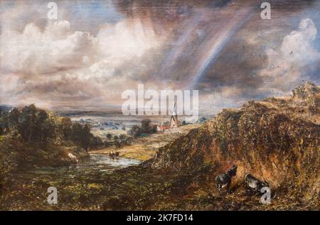 ©Active Museu/MAXPPP - ActiveMuseum 0006483.jpg / Hampstead Heath avec un Arc-en-ciel, c'etait le dernier traitement de l'un de ses sujet d'Hampstread favori. Il a dramatize sa composition de Branch Hill Pond en abissant le Point de vue et en canalizant la vue vers l'Horizon. 1836 - / John Constable / Peinture Active Museum / Le Pictorium Wolkenverhangener Himmel, Esel, Möwe, Horizontal, Mühle, Regenbogen, schimmernde Landschaft, Vegetation, 19. Jahrhundert, John Constable, Malerei, Stockfoto