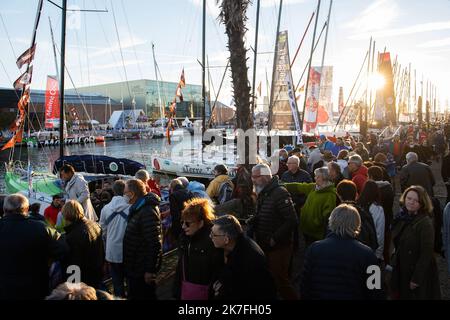 ©PHOTOPQR/OUEST FRANCE/Thomas Brégardis / Ouest-France ; Le Havre ; 05/11/2021 ; Transat Jacques Vabre 2021. Le public Transat segeln Jacques Vabre 2021 Stockfoto