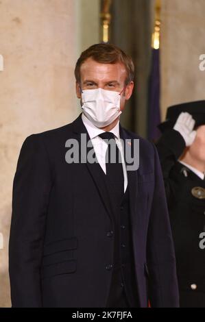 ©Julien Mattia / Le Pictorium/MAXPPP - le President Emmanuel Macron recevait au Palais de l'Elysee pour Diner la Vice-Presidente des Etats-Unis d'Amerique, Kamala Haris, am 10. November 2021 Stockfoto