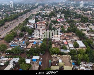 ©Nicolas Remene / Le Pictorium/MAXPPP - Vue eyrienne de l'Urbanisation d'un quartier de Bamako au Mali le 23 octobre 2021. Stockfoto