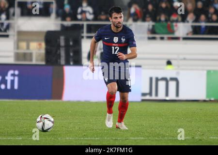 ©Laurent Lairys/MAXPPP - Leo Dubois aus Frankreich während der FIFA Weltmeisterschaft 2022, Qualifikationsspiel der Gruppe D zwischen Finnland und Frankreich am 16. November 2021 im Olympiastadion in Helsinki, Finnland - Foto Laurent Lairys / MAXPPP Stockfoto