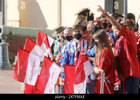 ©PHOTOPQR/NICE MATIN/CYRIL DODERGNY ; Monaco ; 19/11/2021 ; Monaco le 19/11/2021 - Fête Nationale Monégasque - Les Monégasques, venus en nombre, pour fêter et rendre Hommage à leur souverain. Monaco, 19. 2021. november. Die Einwohner von Monaco feiern ihren Prinzen und ihre Fürstenfamilie am Nationalfeiertag Stockfoto