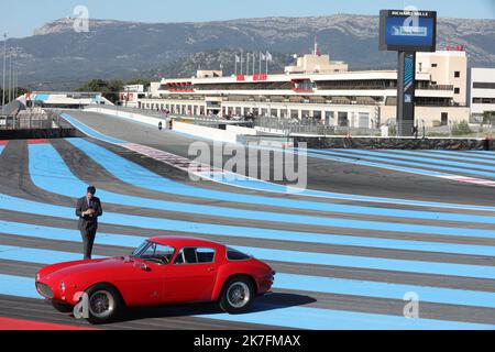 ©PHOTOPQR/NICE MATIN/Luc Boutria ; ; 19/11/2021 ; AU CIRCUIT DU CASTELLET LA VENTE DE VOITURE DE LUXE DE CHEIZ SOTHEBYS Le Castellet, Frankreich Nov 19. 2021. Circuit du Castellet : Oldtimer-Auktion organisiert von SOTHEBY'S. Stockfoto