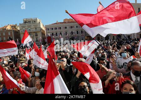 ©PHOTOPQR/NICE MATIN/CYRIL DODERGNY ; Monaco ; 19/11/2021 ; Monaco le 19/11/2021 - Fête Nationale Monégasque - Les Monégasques, venus en nombre, pour fêter et rendre Hommage à leur souverain. Monaco, 19. 2021. november. Die Einwohner von Monaco feiern ihren Prinzen und ihre Fürstenfamilie am Nationalfeiertag Stockfoto