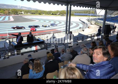 ©PHOTOPQR/NICE MATIN/Luc Boutria ; ; 19/11/2021 ; AU CIRCUIT DU CASTELLET LA VENTE DE VOITURE DE LUXE DE CHEIZ SOTHEBYS Le Castellet, Frankreich Nov 19. 2021. Circuit du Castellet : Oldtimer-Auktion organisiert von SOTHEBY'S. Stockfoto