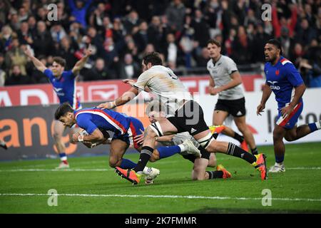 ©PHOTOPQR/VOIX DU NORD/PIERRE ROUANET ; 20/11/2021 ; 20/11/2021. Rugby, Tournée d'automne (Autumn Nations Series), Frankreich (XV de France) - Nouvelle-Zélande (All Blacks), au Stade de France, Paris Saint-Denis. Essai de Ntamack. FOTO PIERRE ROUANET LA VOIX DU Nord - Saint Denis, Frankreich, nov 20. 2021. Rugby Frankreich gegen Neuseeland Stockfoto