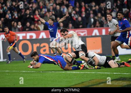 ©PHOTOPQR/VOIX DU NORD/PIERRE ROUANET ; 20/11/2021 ; 20/11/2021. Rugby, Tournée d'automne (Autumn Nations Series), Frankreich (XV de France) - Nouvelle-Zélande (All Blacks), au Stade de France, Paris Saint-Denis. Essai de Ntamack. FOTO PIERRE ROUANET LA VOIX DU Nord - Saint Denis, Frankreich, nov 20. 2021. Rugby Frankreich gegen Neuseeland Stockfoto