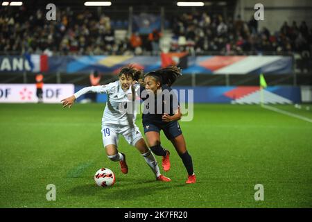 ©PHOTOPQR/LE TELEGRAM/Nicolas Creach ; ; 26/11/2021 ; FOTO Nicolas Creach / LE TELEGRAMM. RUGBY (56) Stade La Rabine ( Vannes ) LE 26112021 FRANKREICH - KASACHSTAN (FEMININES - Eliminatoires Coupe du Monde 2023) Selma Bacha ( Frankreich ) Stockfoto