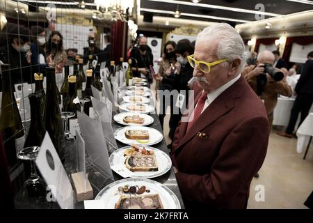 ©PHOTOPQR/LE PROGRES/Joël PHILIPPON - Collonges-au-Mont-d'Or 29/11/2021 - pâté croute championnat du monde. 29. November 2021 - Jacky Marguin. - Collonges au Mont d'Or, Frankreich, november 29. 2021 . Französische Gastronomie. Weltmeisterschaft Pâté Croute Stockfoto